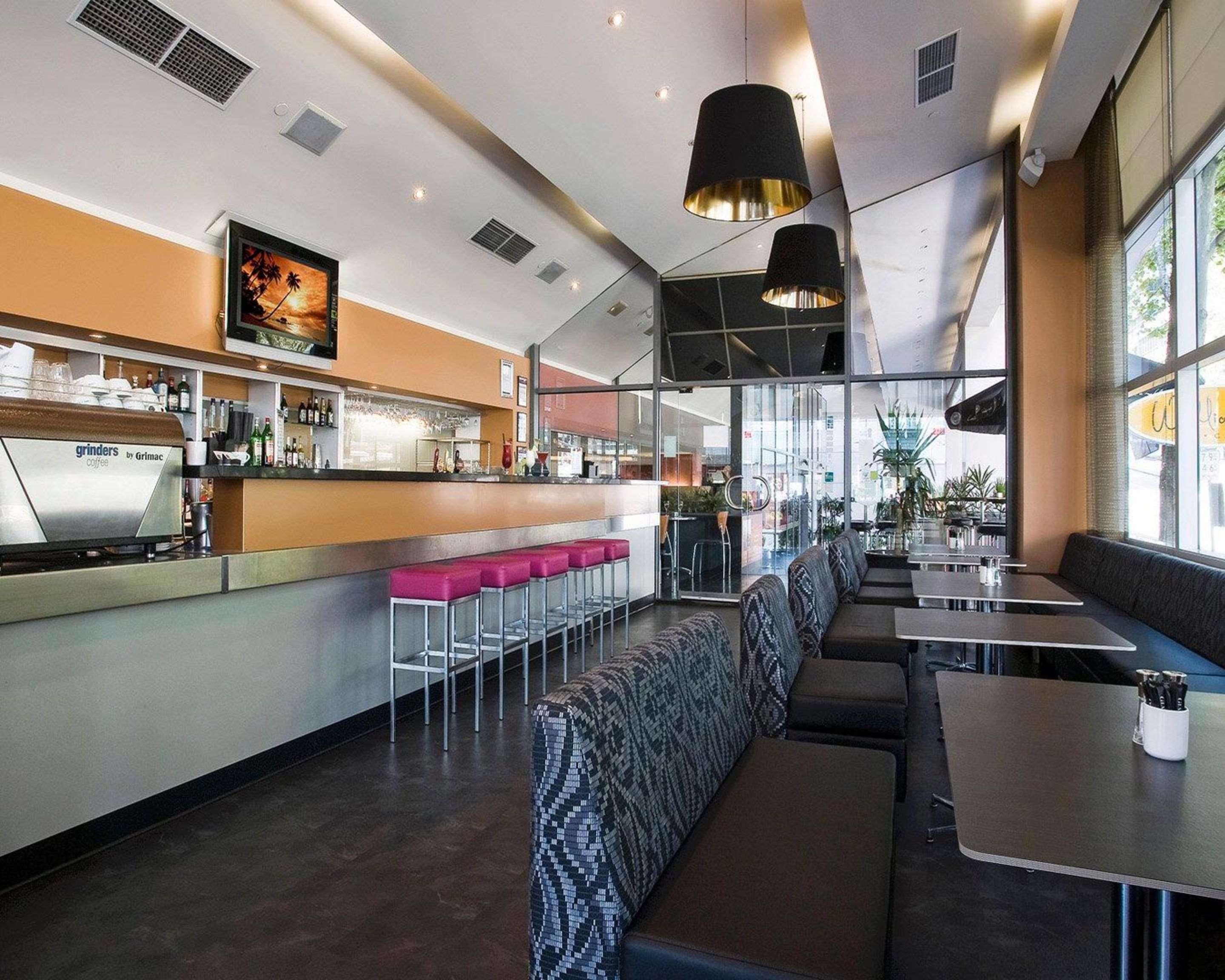 Clarion Suites Gateway Melbourne Exteriör bild